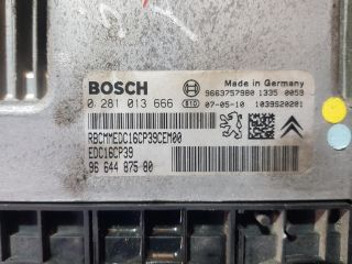 bontott PEUGEOT 4007 Motorvezérlő