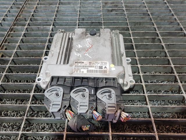 bontott PEUGEOT 4007 Motorvezérlő