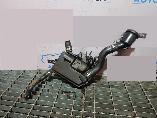 bontott PEUGEOT 4007 Olajszűrő Ház