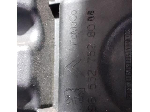 bontott PEUGEOT 4007 Olajszűrő Ház