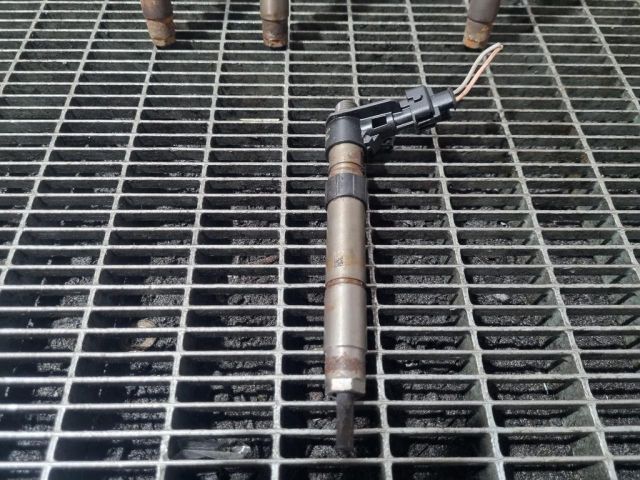 bontott PEUGEOT 4007 Porlasztó (1 db)