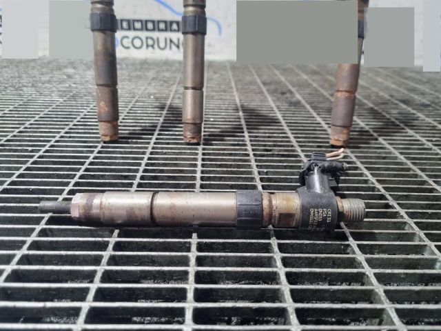 bontott PEUGEOT 4007 Porlasztó (1 db)