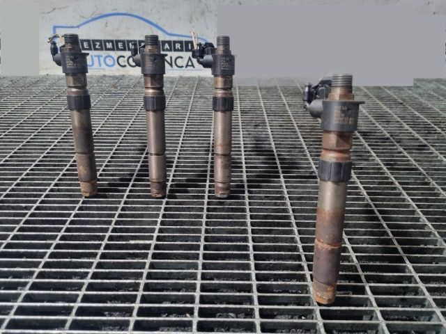 bontott PEUGEOT 4007 Porlasztó (1 db)