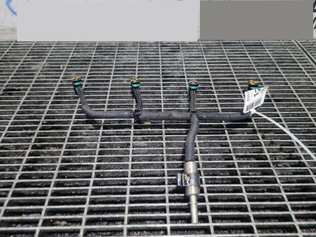 bontott PEUGEOT 4007 Résolajcső