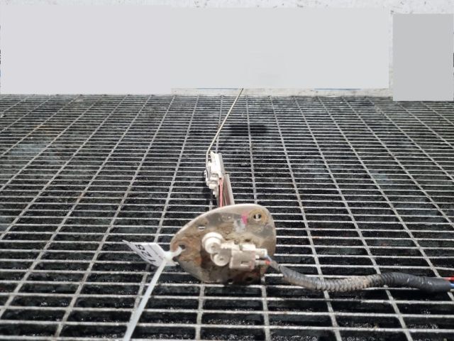 bontott PEUGEOT 4007 Üzemanyagszint Jeladó