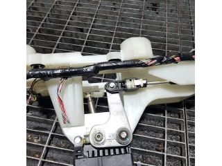 bontott PEUGEOT 4007 Váltó Kulissza