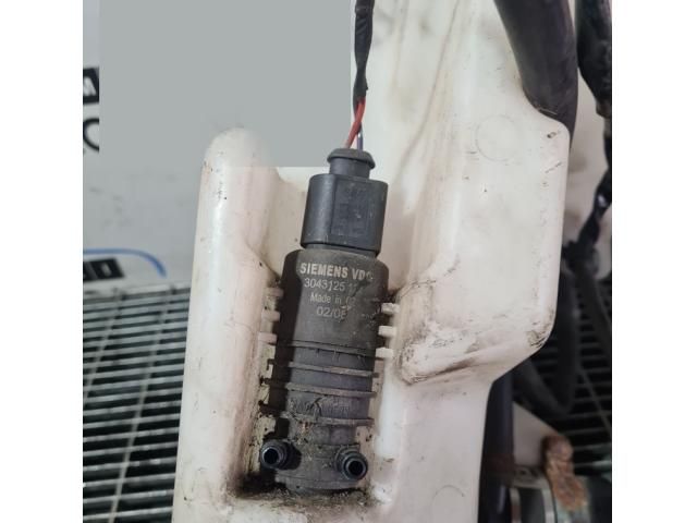 bontott PEUGEOT 4007 Ablakmosó Tartály