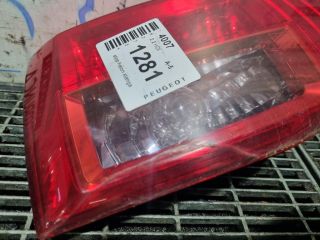 bontott PEUGEOT 4007 Bal Belső Hátsó Lámpa