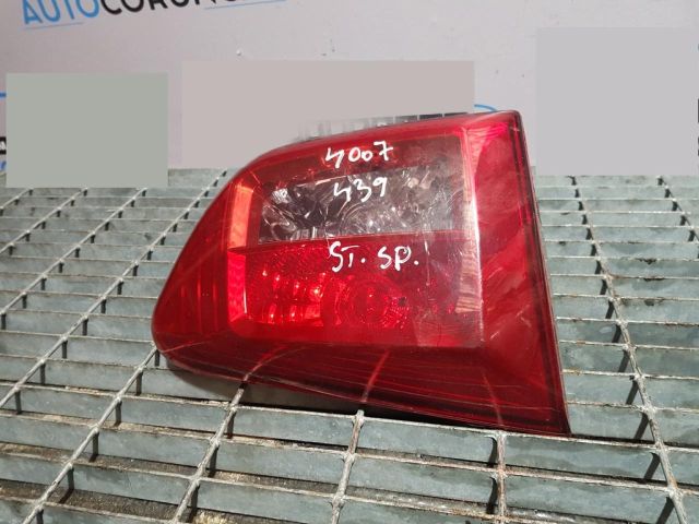 bontott PEUGEOT 4007 Bal Belső Hátsó Lámpa