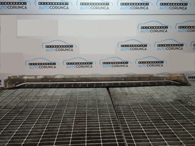 bontott PEUGEOT 4007 Bal Küszöb