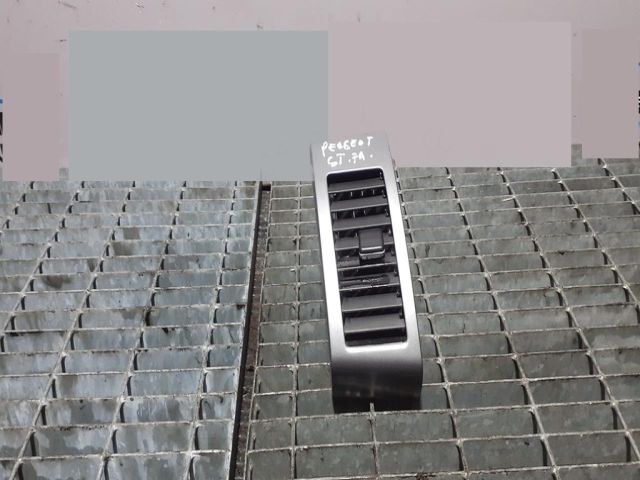 bontott PEUGEOT 4007 Bal Szellőző