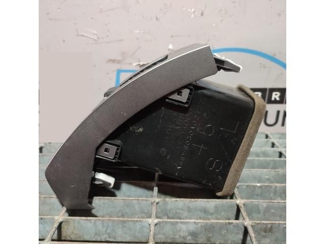 bontott PEUGEOT 4007 Bal Szellőző