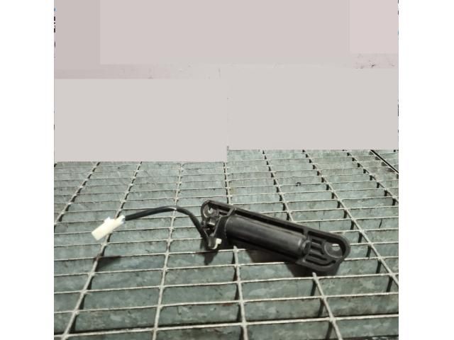 bontott PEUGEOT 4007 Csomagtérajtó Kilincs