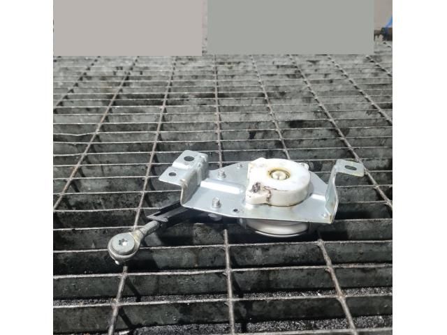 bontott PEUGEOT 4007 Csomagtérajtó Zárszerkezet