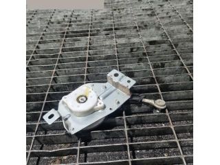 bontott PEUGEOT 4007 Csomagtérajtó Zárszerkezet