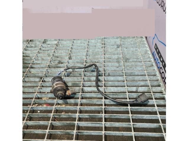 bontott PEUGEOT 4007 Első Ablakmosó Szivattyú