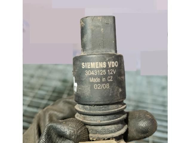 bontott PEUGEOT 4007 Első Ablakmosó Szivattyú