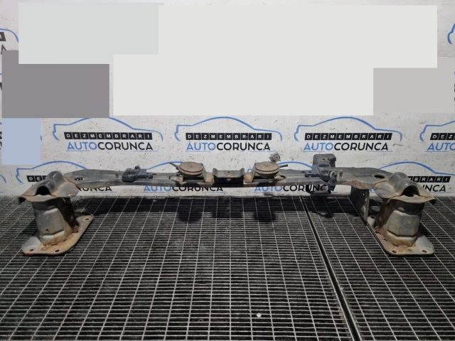 bontott PEUGEOT 4007 Első Lökhárító Merevítő (Fém)