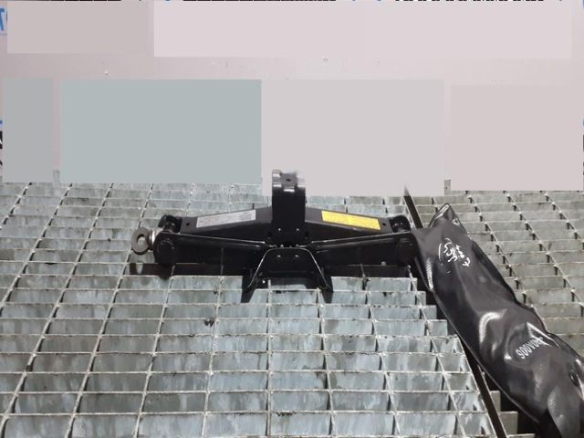 bontott PEUGEOT 4007 Emelő