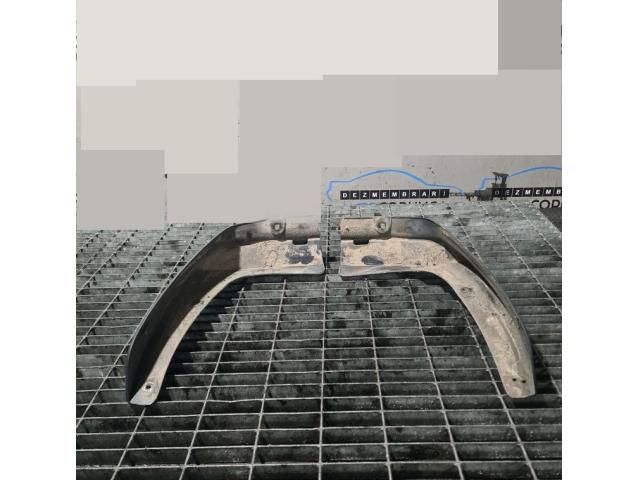 bontott PEUGEOT 4007 Hátsó Sárvédő Gumi Pár