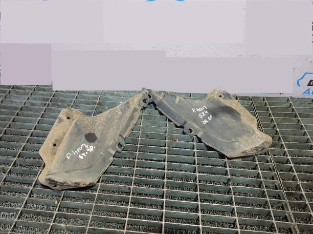 bontott PEUGEOT 4007 Hátsó Sárvédő Gumi Pár