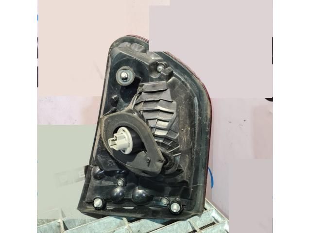 bontott PEUGEOT 4007 Jobb Belső Hátsó Lámpa