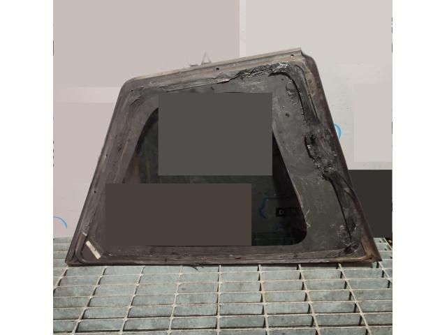 bontott PEUGEOT 4007 Jobb C Oszlop Oldalablak Üveg