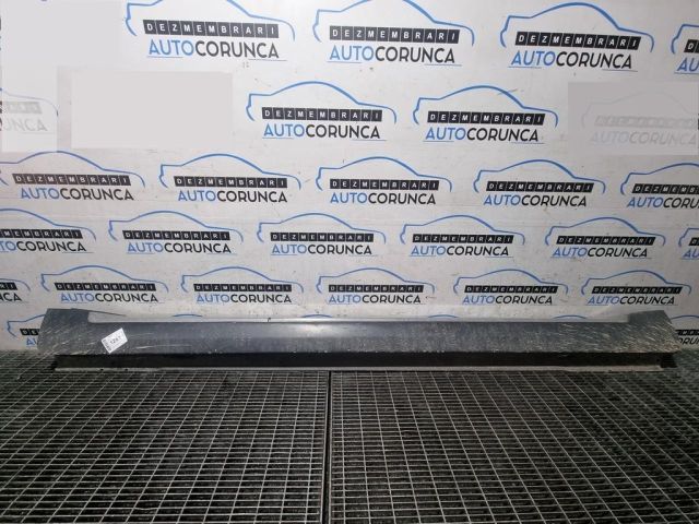 bontott PEUGEOT 4007 Jobb Küszöb