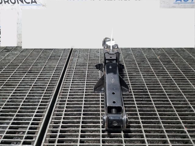 bontott PEUGEOT 4007 Jobb Küszöb