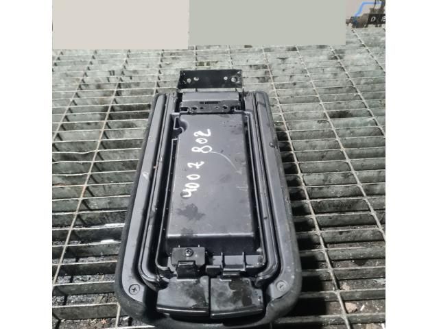 bontott PEUGEOT 4007 Könyöklő