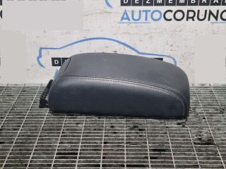 bontott PEUGEOT 4007 Könyöklő