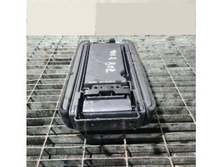 bontott PEUGEOT 4007 Könyöklő