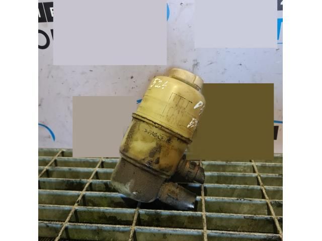 bontott PEUGEOT 4007 Szervóolaj Tartály