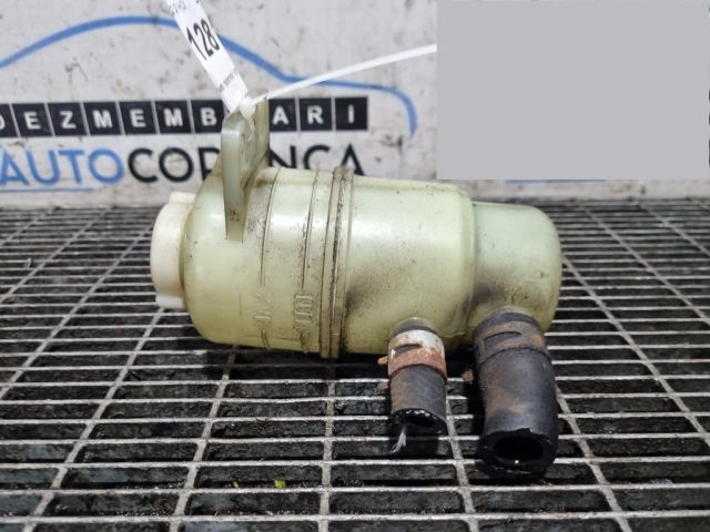 bontott PEUGEOT 4007 Szervóolaj Tartály