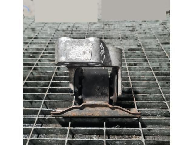 bontott PEUGEOT 4007 Tartó Bak