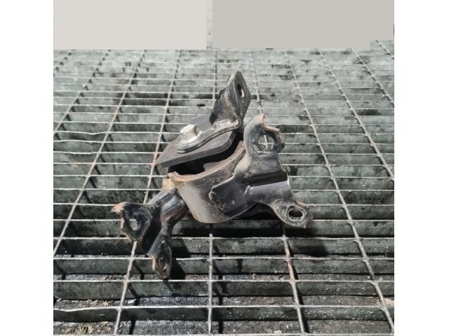 bontott PEUGEOT 4007 Tartó Bak