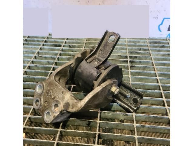 bontott PEUGEOT 4007 Tartó Bak