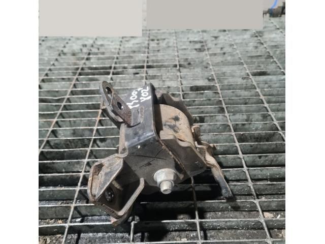 bontott PEUGEOT 4007 Tartó Bak