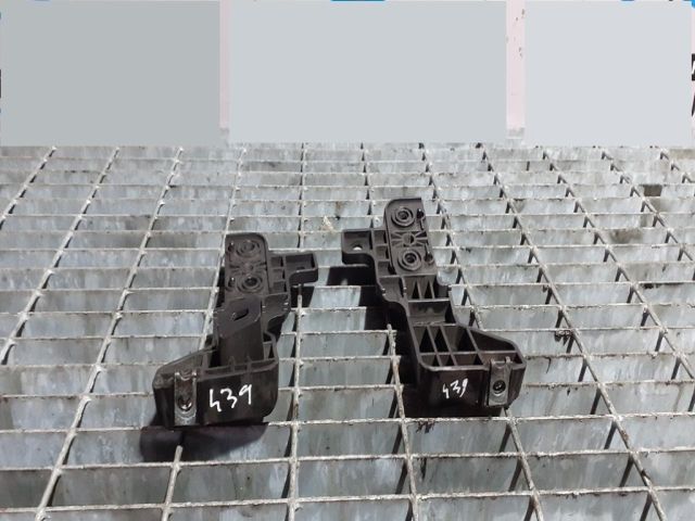 bontott PEUGEOT 4007 Tartó Bak