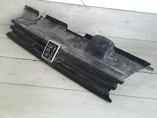 bontott PEUGEOT 405 Hűtőrács