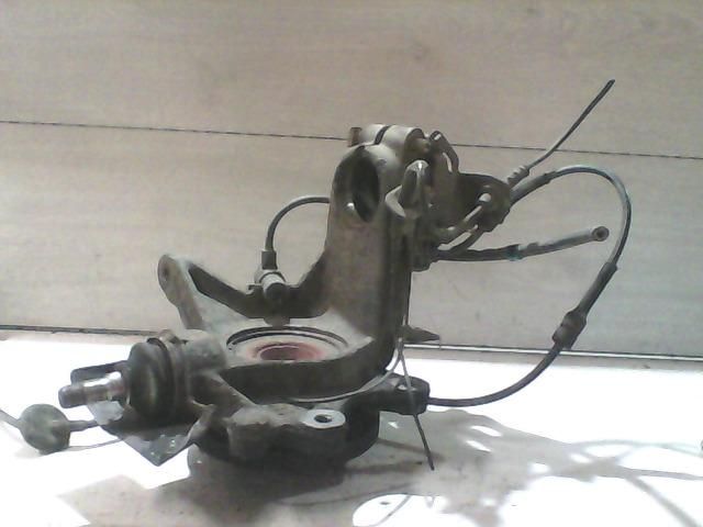 bontott PEUGEOT 406 Bal első Csonkállvány Kerékaggyal