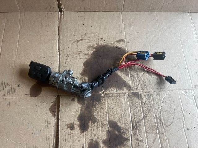 bontott PEUGEOT 406 Gyújtáskapcsoló Házzal