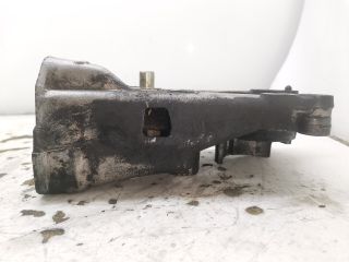 bontott PEUGEOT 406 Motor Tartó Bak (Fém)