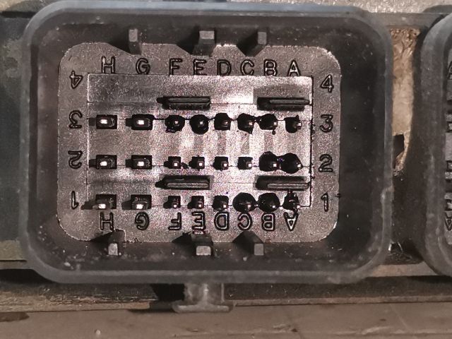 bontott PEUGEOT 406 Motorvezérlő