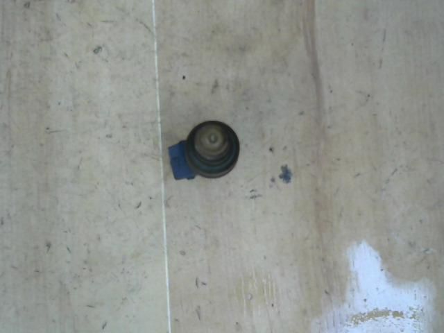 bontott PEUGEOT 406 Porlasztó (1 db)