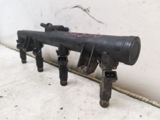 bontott PEUGEOT 406 Porlasztó Sor / Híd