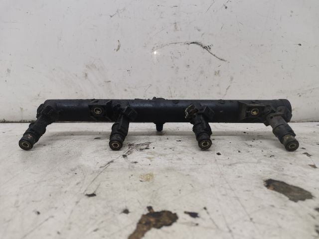 bontott PEUGEOT 406 Porlasztó Sor / Híd