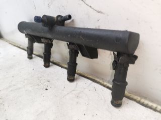 bontott PEUGEOT 406 Porlasztó Sor / Híd