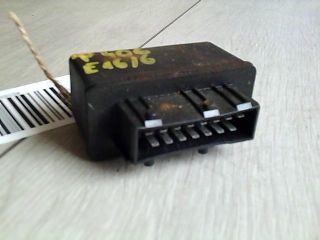 bontott PEUGEOT 406 Üzemanyag Szivattyú Relé