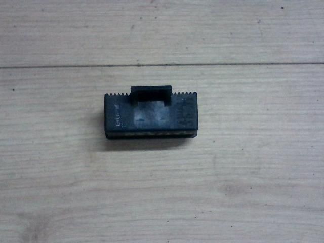 bontott PEUGEOT 406 Üzemanyag Szivattyú Relé